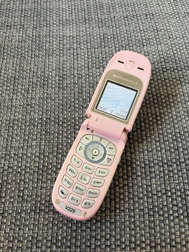 Motorola v220 pink flip mobile - pink,