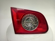 VOLKSWAGEN PASSAT Tail Light