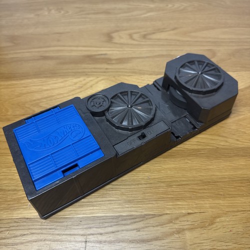 Hot wheels track - hot, powered