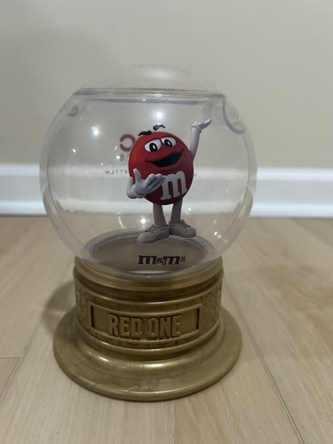 Red one snow globe - red,