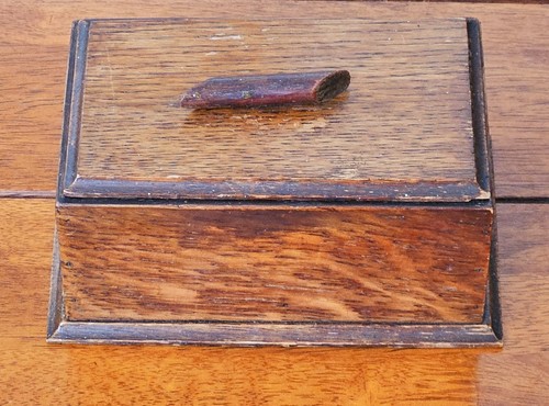 Art deco oak trinket box - oak, with