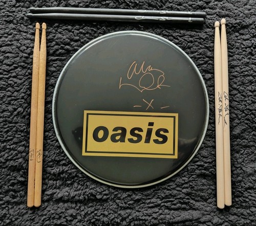 Oasis signed drum - drum, &