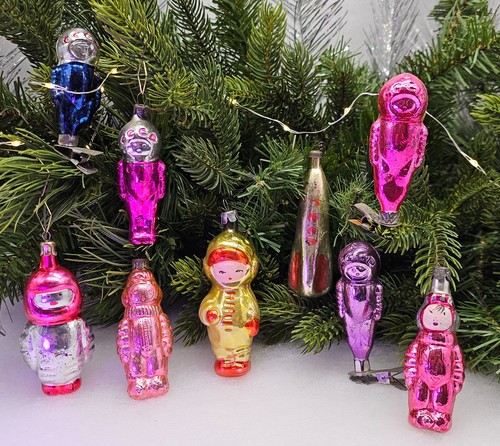Space era vintage christmas - space,