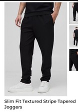 Boohoo Man Black Slim Fit Textured Stripe Tapered Joggers, Size XS