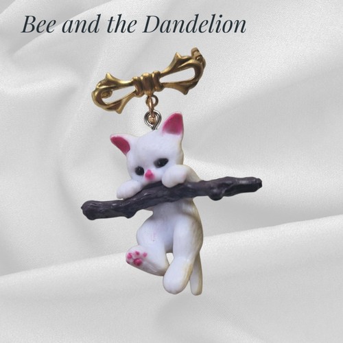 Cute cat kitten hanging - kitten,