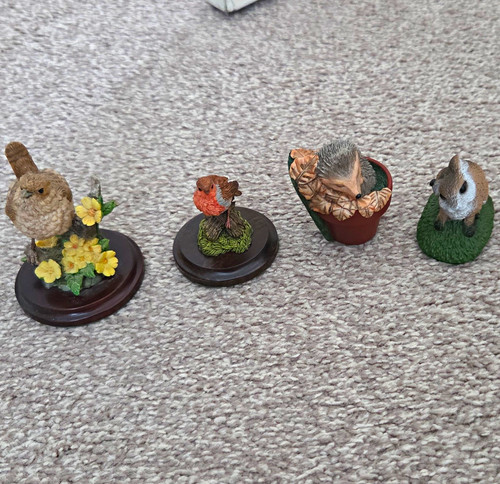 Country artists wildlife resin - artists,