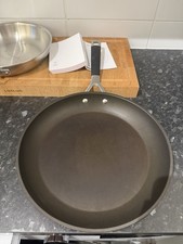 LE CREUSET Toughened Non-Stick
