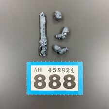 TWO HANDED CHAINSWORD HORUS HERESY 40K MELEE WEAPONS UPGRADES SPACE MARINES