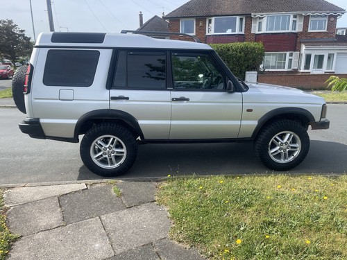 Land rover discovery td5 - rover,