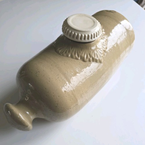 Stoneware hot water bottle bed - hot,