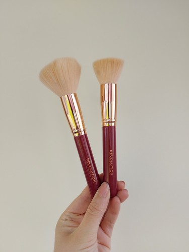 Revolution burgundy makeup - 2x,