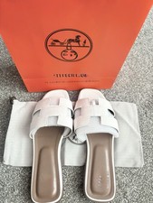 Women's Pavers Sandals Size