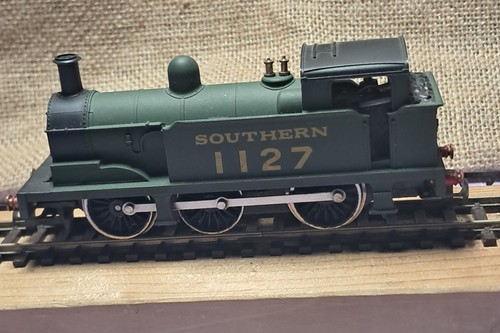 Wrenn w2207 tank locomotive - wrenn,