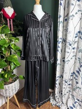 Satin Stripe Pyjama Set –