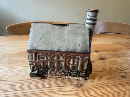 Vintage tremar pottery tudor - tremar,