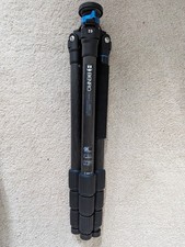 BENRO TMA28C Mach3 CARBON FIBRE TRIPOD with Neewer ball head.
