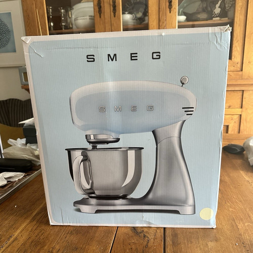 Smeg smf02 stand mixer 800w - smeg,