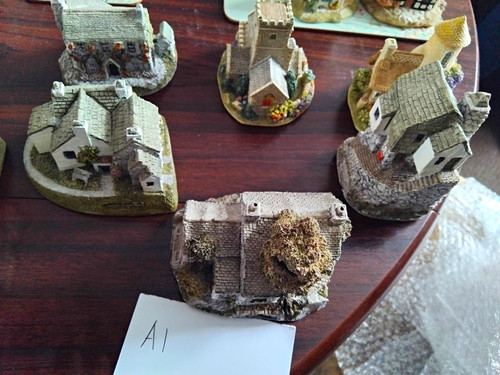 Lilliput lane cottages - lane,