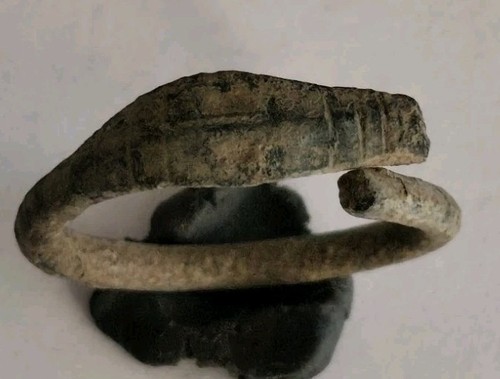 Rare ancient roman bronze ring - bronze,