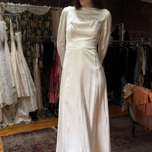 1940s pearl structured satin