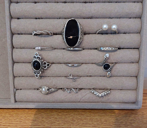 Women costume jewellery - women’s,