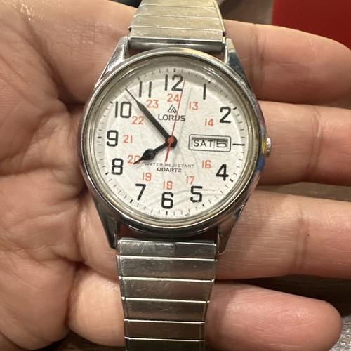1990 lorus wristwatch silver - lorus,