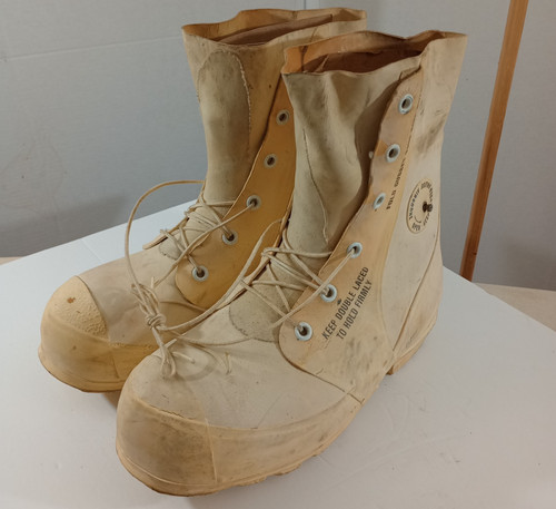 Vtg 1985 bata - 1985, military