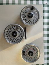 Vintage 3 3/8"Intrepid Rimfly Fly Reel with 2 spare spools. Fully working order