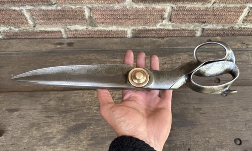 Vintage huge r - huge,
