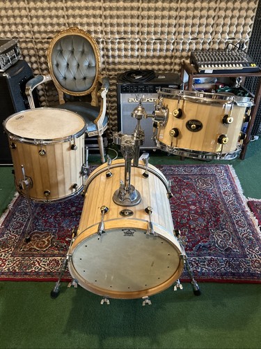 Opera drum drums bass - -,
