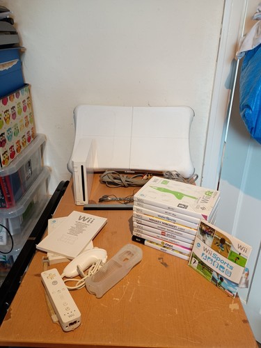 Nintendo wii game console - nintendo,