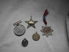 QUEEN VICTORIA COMMEMORATIVE METAL MEDALLIONS MEDAL SMALL COLLECTION (5)