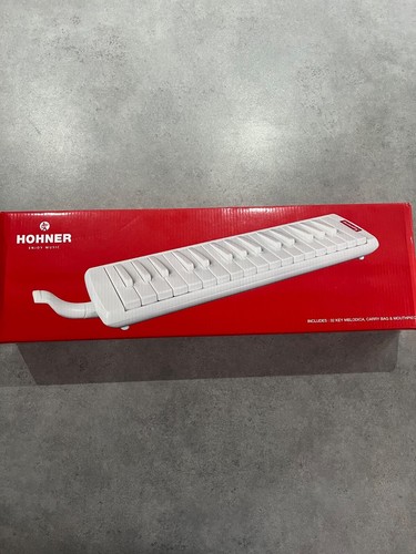 Supreme hohner melodica white - supreme,
