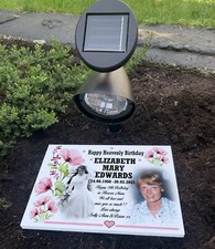 Cemetery grave memorial, Solar
