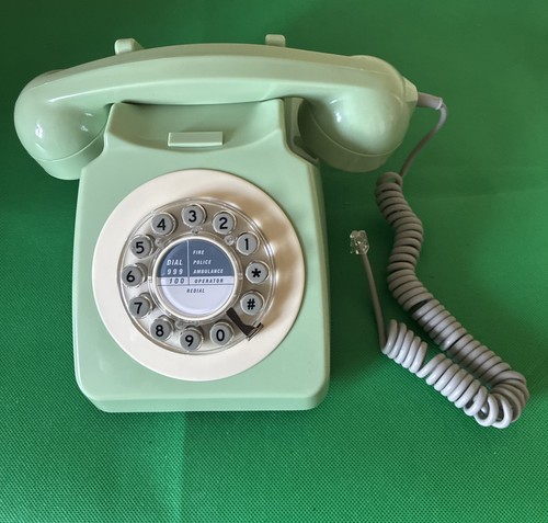 Wild wolf 746 retro - wolf,
