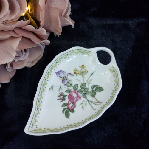 Vintage royal doulton camilla - royal,