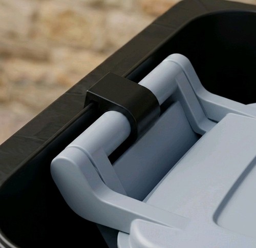 Wheelie bin food - food, waste