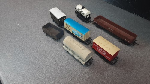 Tri ang wagons - , with