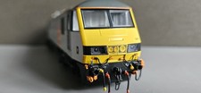 Bachmann 32-611 Class 90 90037 BR Railfreight Distribution. Directional Lights. 