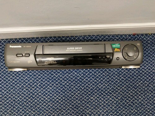 Panasonic hd640 vhs vcr - panasonic, nv-hd640