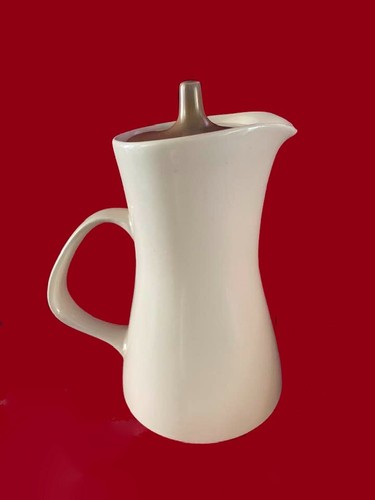 Poole pottery twintone - pottery,