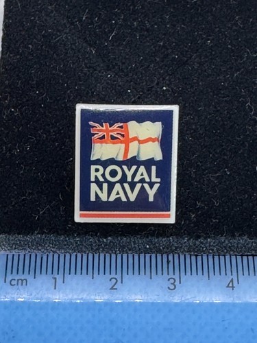 Royal navy ensign - pin, badge