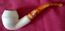 VINTAGE TURKISH HAND CARVED MEERSCHAUM BULLDOG PIPE.