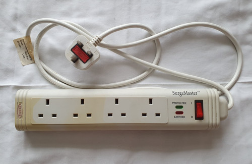 Belkin surgemaster socket - 2m,