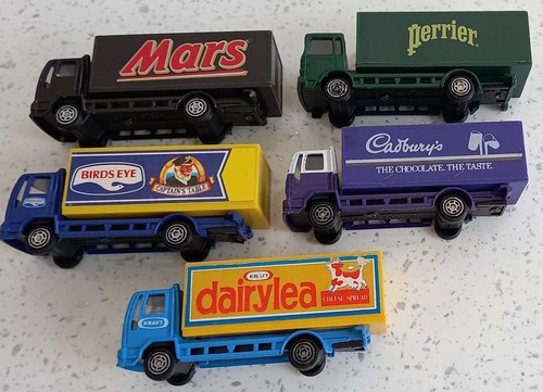 Corgi ford cargo trucks - trucks.,