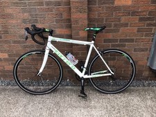 Used Carrera Vanquish 54cm Frame Road Bike White and Green
