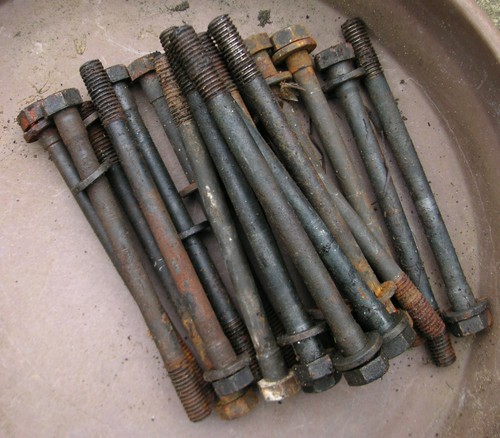Daimler 250 cylinder head - v8,