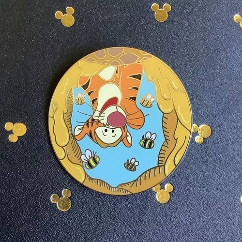 Fantasy tigger pin - pin, grade 