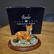 BORDER FINE ARTS "FAMILY PORTRAIT" BOXED. #B0038