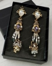 Vintage Victorian Gothic King